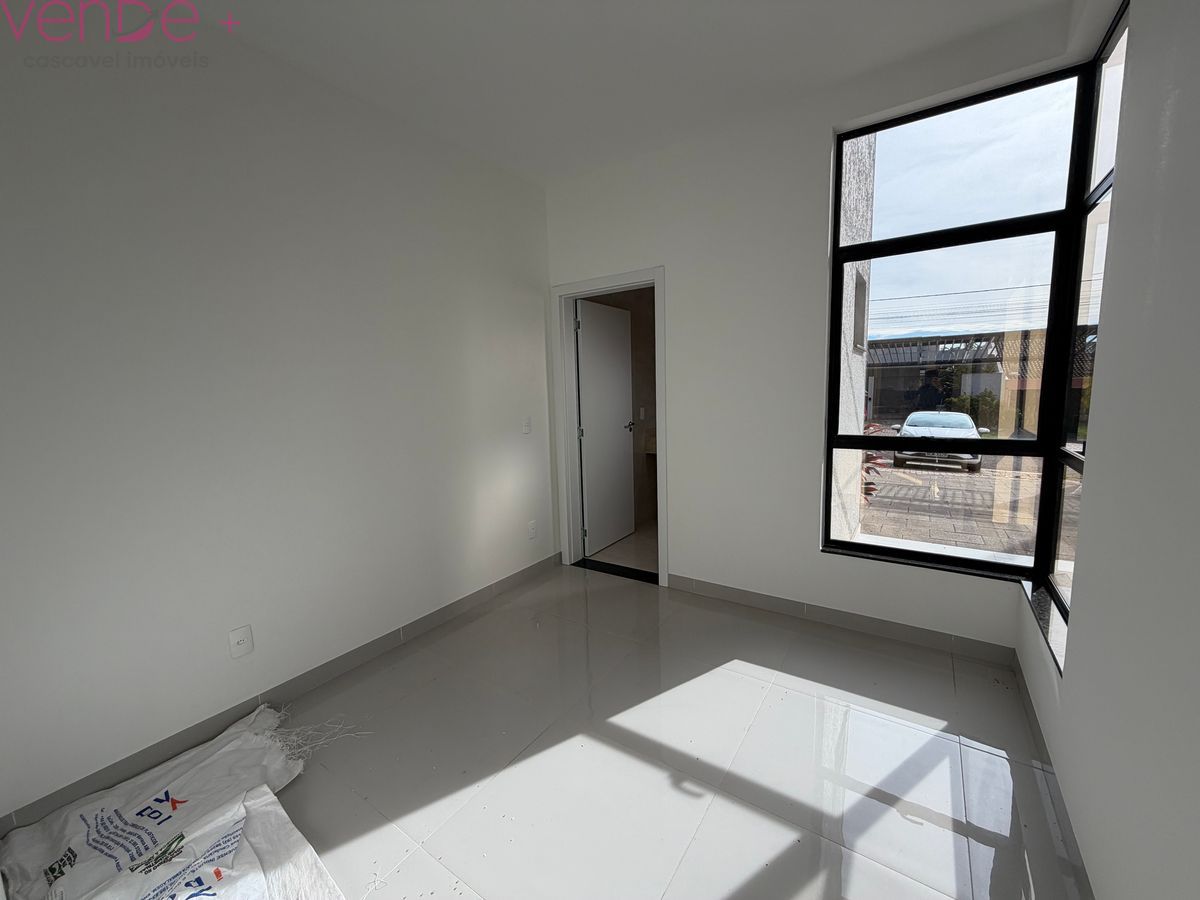 Casa com 3 Quartos e suíte + Sobra de terreno no Santa Cruz  - foto 2