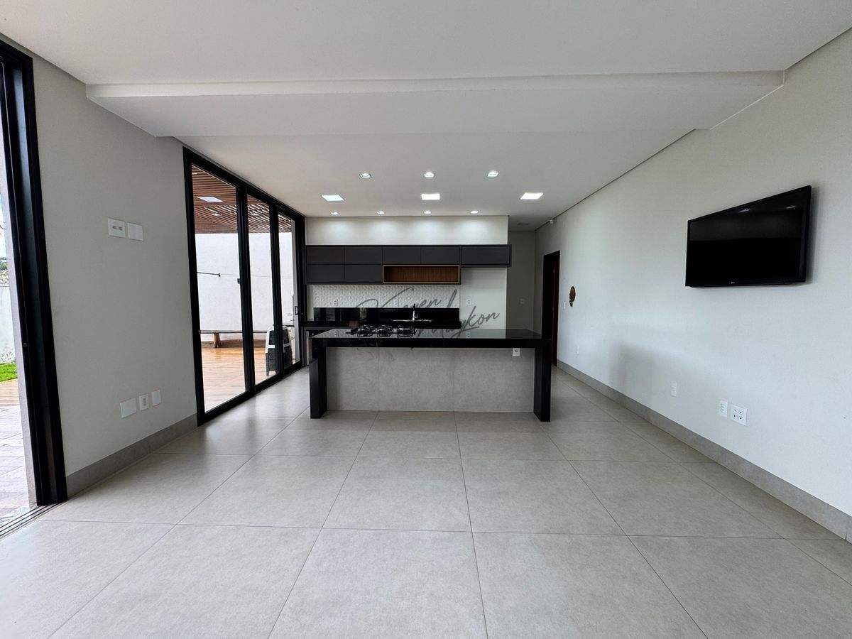 Casa com 3 suítes a venda no Bairro Chácaras Caiçaras  - foto 5