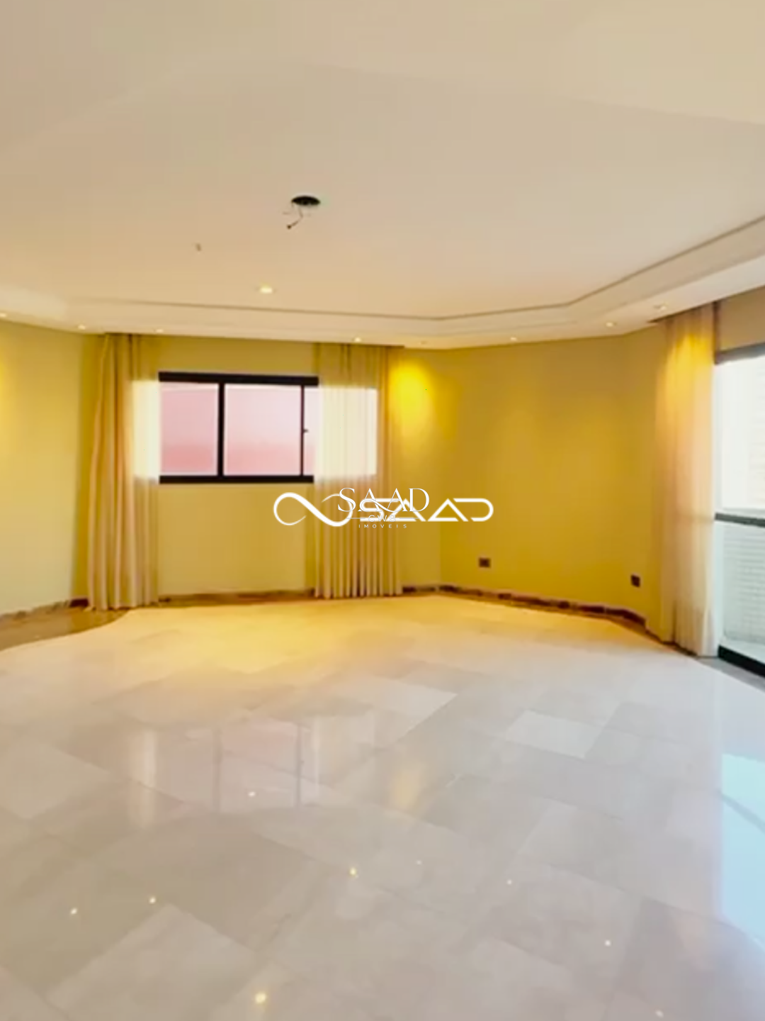Apartamento à Venda no Batel, Curitiba - foto 4